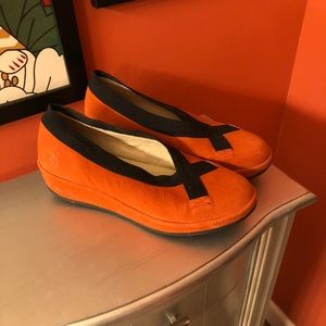 Fly London | size 39 (fits US 8.5/9)